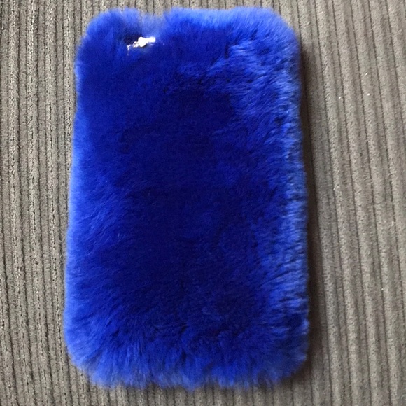 SOLD IPhone 6s Plus Fur case - Picture 2 of 6